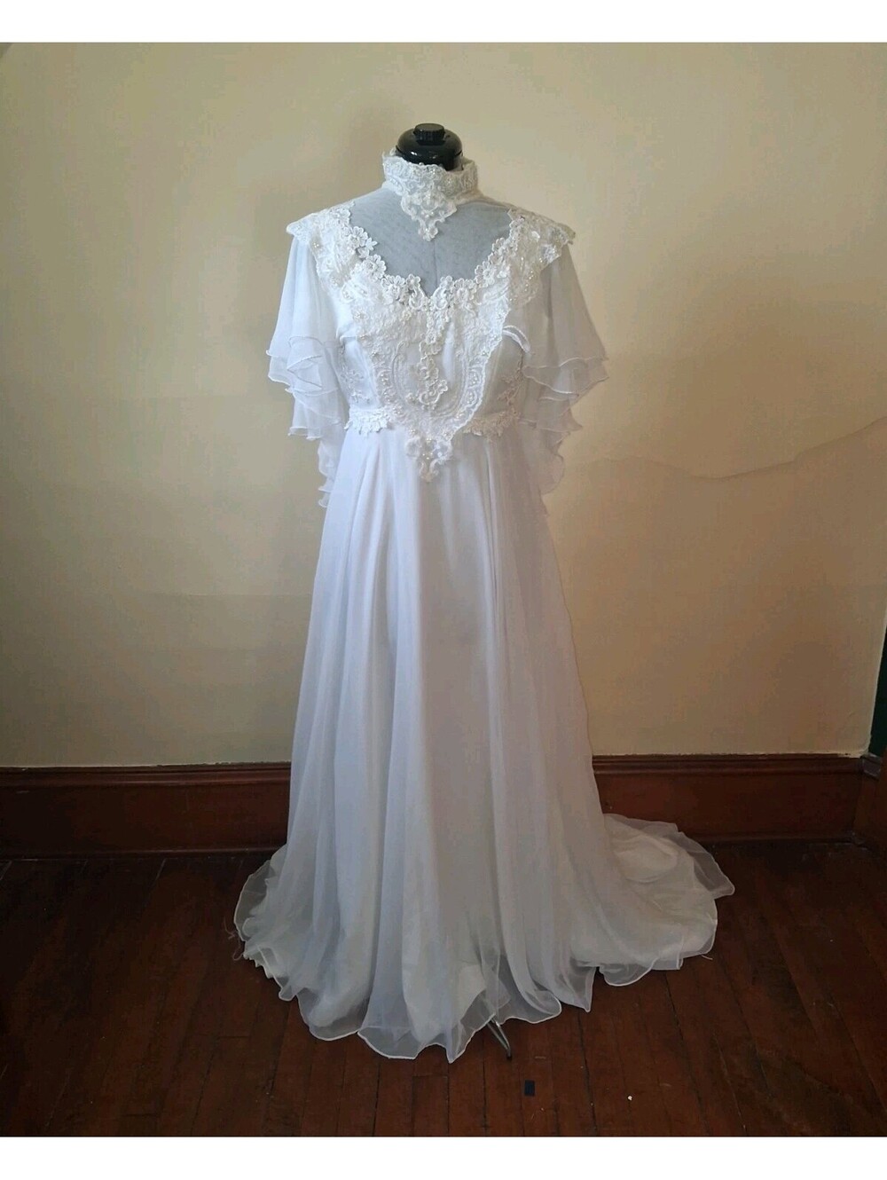 Vintage 1970s Wedding Dress, Beaded Lace Flutter Sleeve White w/ Train sz Small